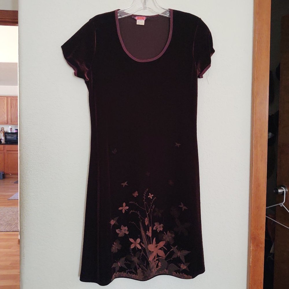 FLAUNT IT! WOMEN'S VELOUR VELVET FEEL BUTTERFLY ETCHED DARK BURGUNDY DRESS - Picture 5 of 15